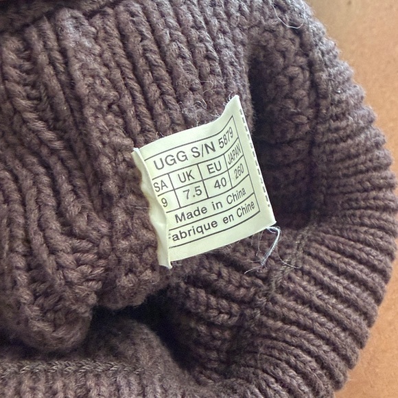 Chocolate Brown UGG Argyle Boots Size 9 - Picture 6 of 6